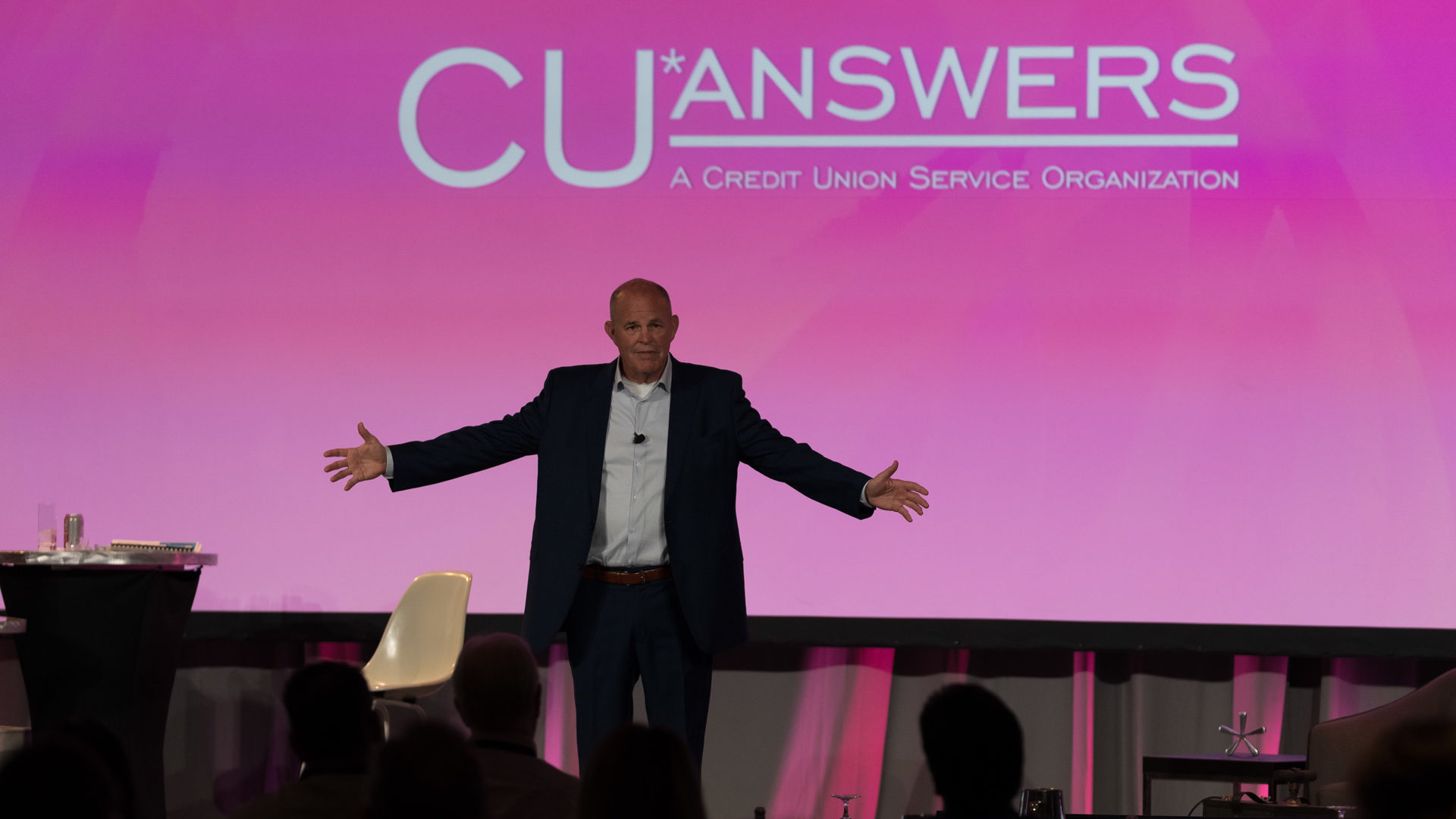 CU*Answers CEO Randy Karnes welcomes guests to the day's activities. 